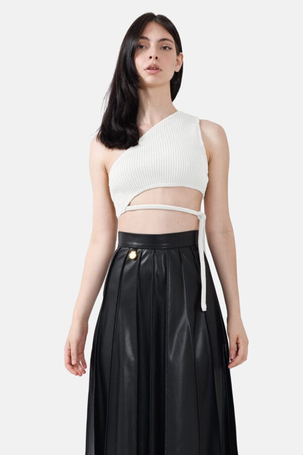 Seeker – White Rib Knit Crop Top